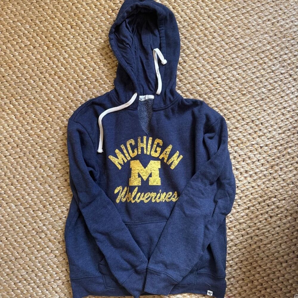 47 Women's Navy and Blue Hoodie